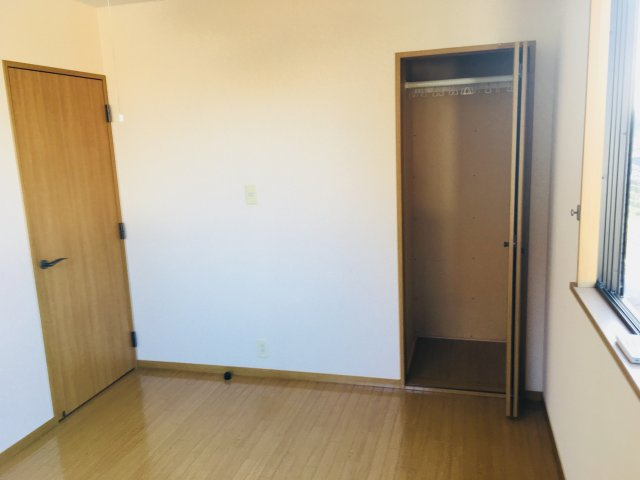 プルミエの洋室|ゆったりした洋室です