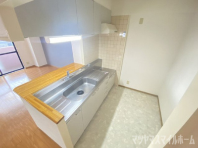 【キッチン】 | ロイヤルクレスト