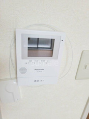 インターフォン付いてます。