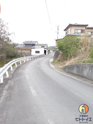 八女郡広川町大字日吉土地の前面道路含む現地写真