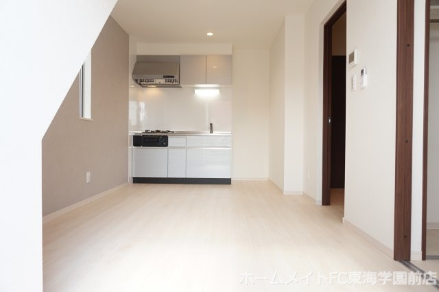 熊本市中央区九品寺３丁目のアパートの居間・リビング