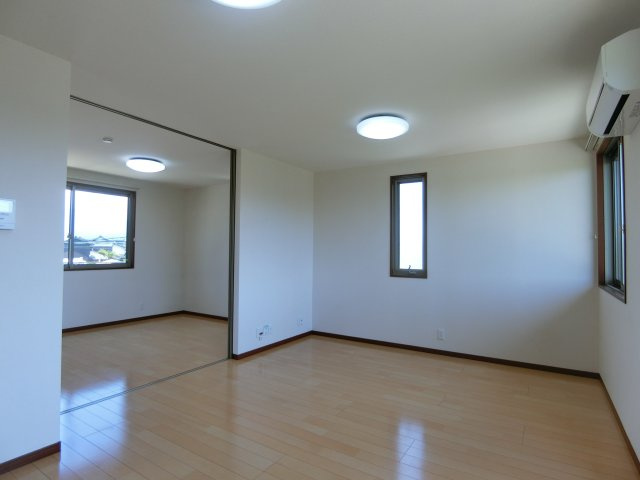 サニーハイツの居間・リビング