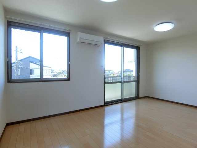 サニーハイツの居間・リビング