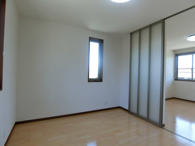 サニーハイツの洋室