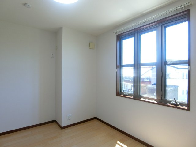 サニーハイツの洋室