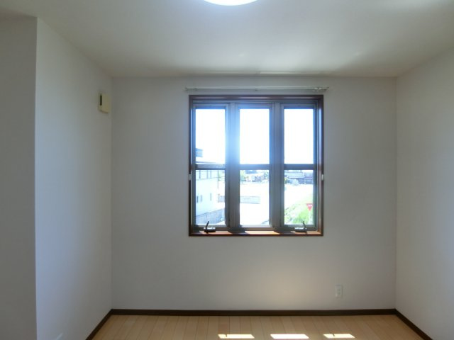 サニーハイツの洋室