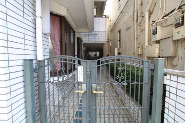【エントランス】