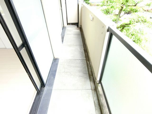 グレース狭山のバルコニー|同物件別部屋