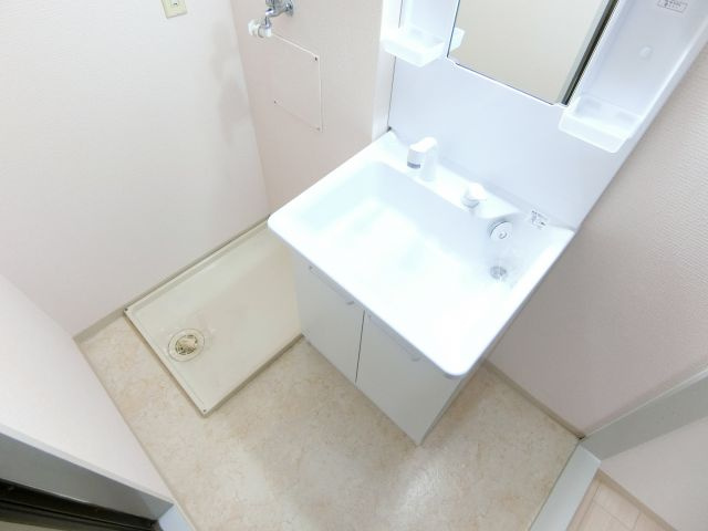 グレース狭山の洗面所|同物件別部屋