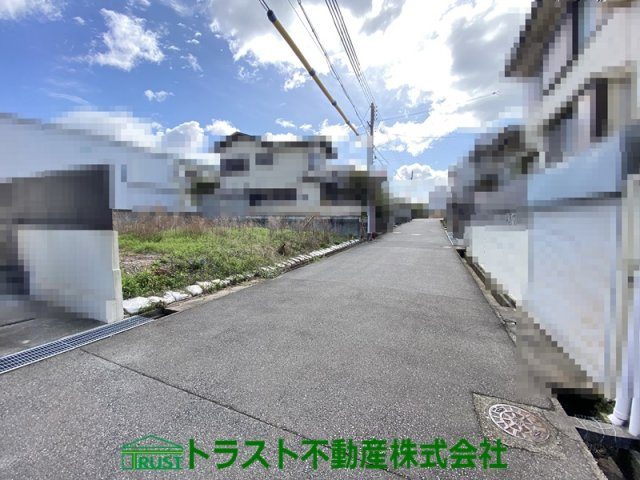 松が丘５丁目　売土地の前面道路含む現地写真
