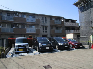 【駐車場】