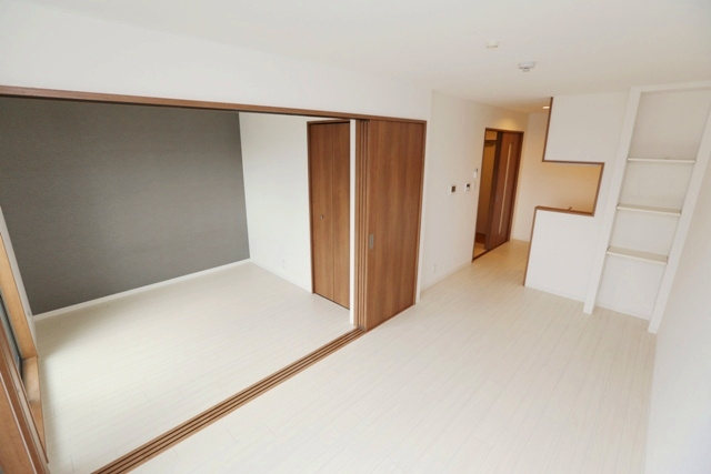 【居間・リビング】 | エルパシオン吹田泉町