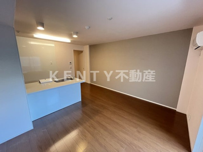 【居間・リビング】 | ルミエール久が原 | 居間です