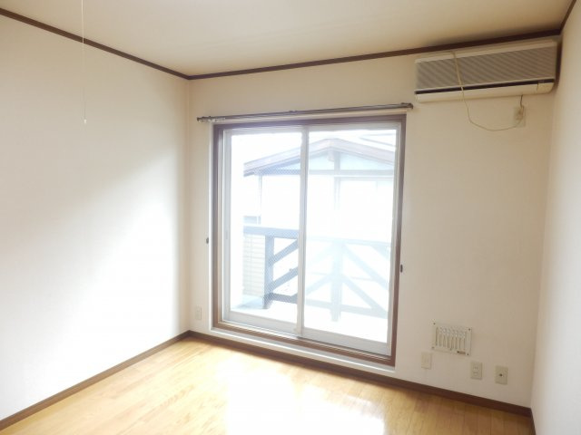 クレールⅢの洋室