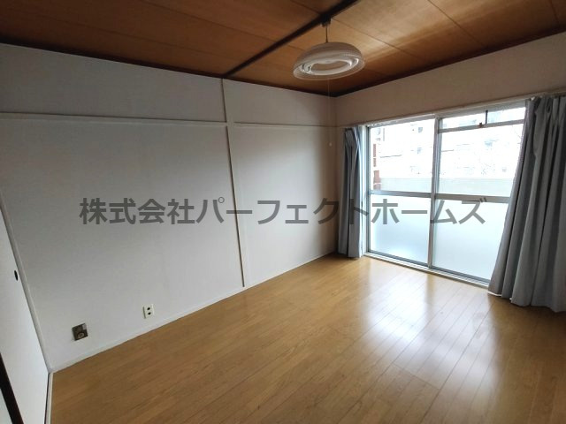 三井団地の洋室|コンパクトで使いやすい洋室です