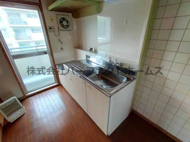 三井団地のキッチン|きれいなキッチンです