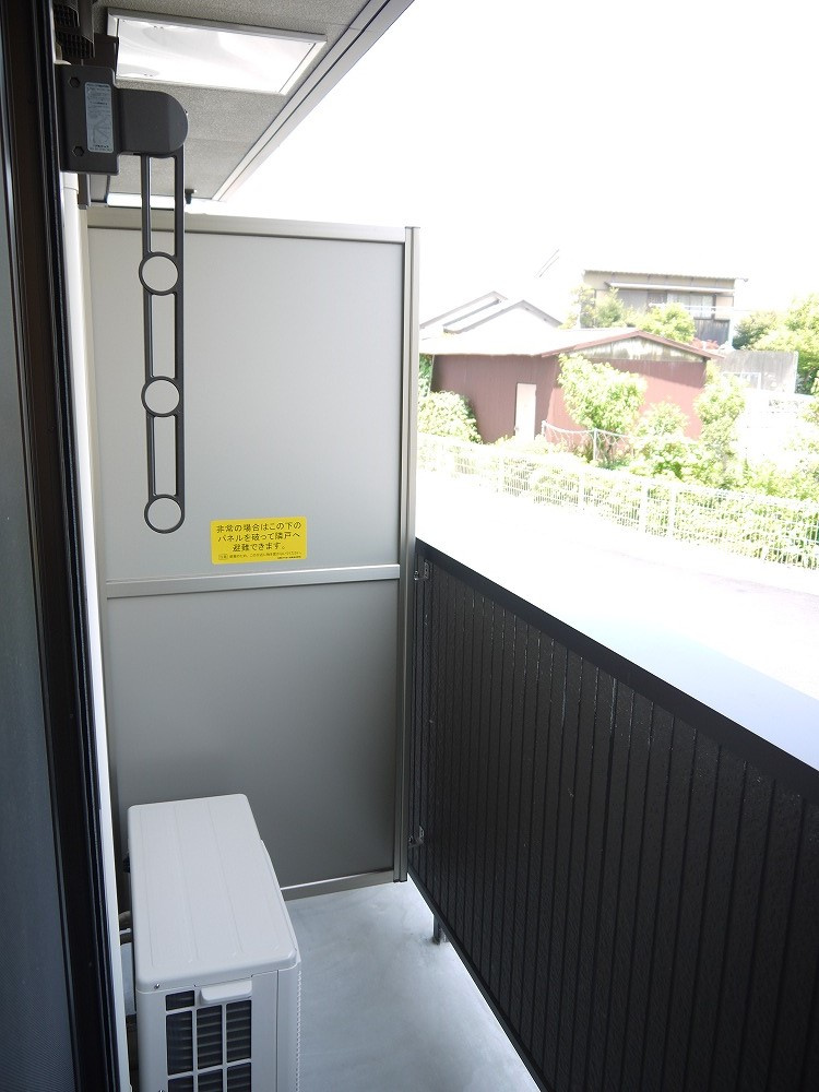ラルーチェ城山のバルコニー