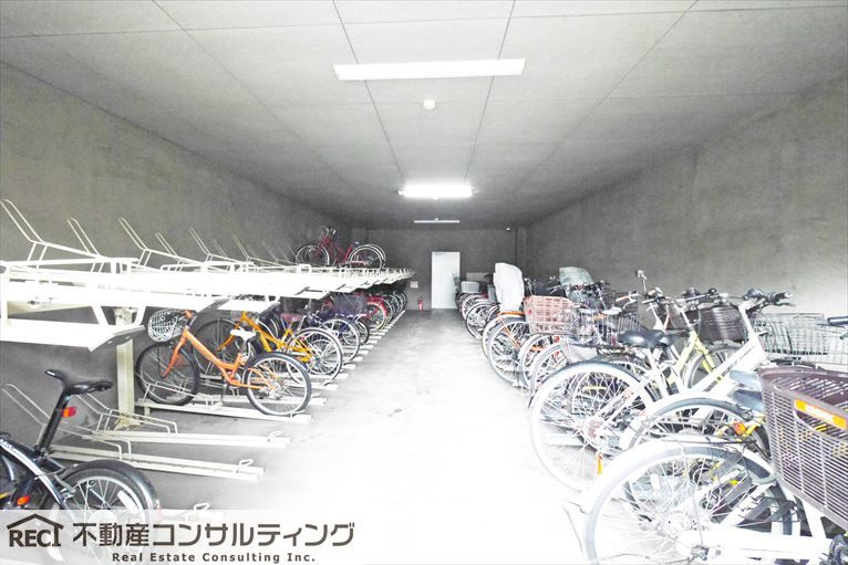 カルム東灘のエントランス