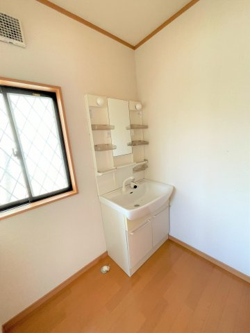 東金市川場1321貸家の独立洗面台