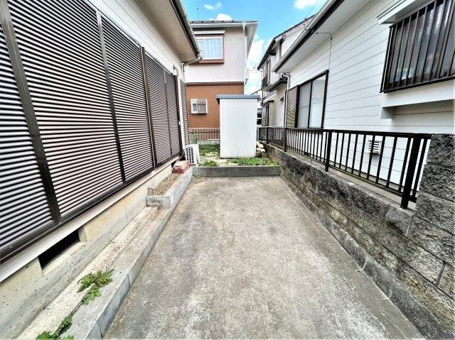 東金市川場1321貸家の駐車場