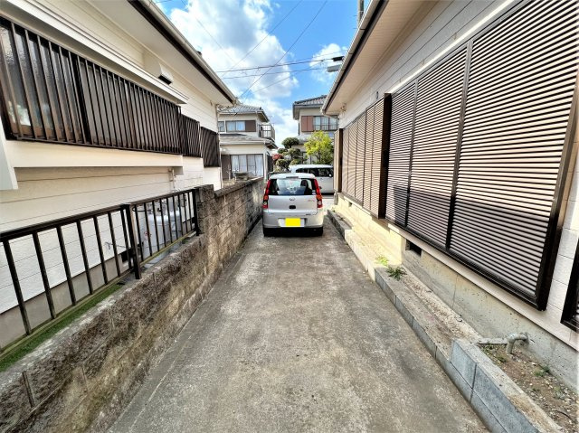 東金市川場1321貸家の駐車場