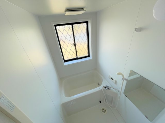 東金市川場1321貸家の浴室