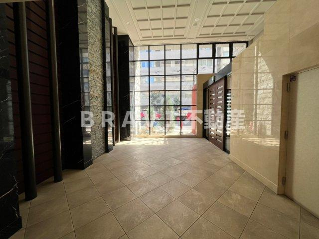 プロシード本町西セレーノ　BRAVI不動産のロビー|【プロシード本町西セレーノ】毎日通るロビーはこのようになっています