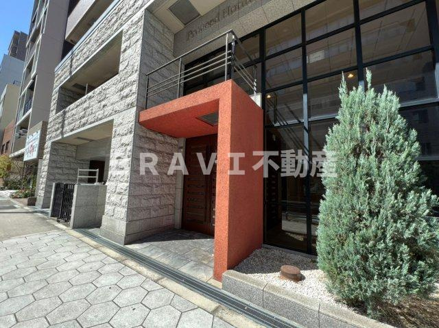 プロシード本町西セレーノ　BRAVI不動産のエントランス|【プロシード本町西セレーノ】落ち着いたエントランスです