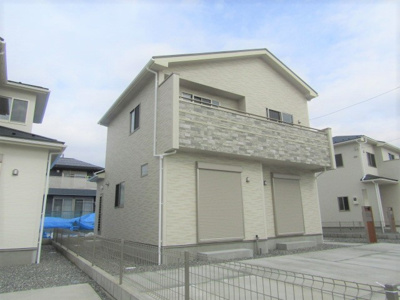 【外観】 | ブルーミングガーデン　甲斐市中下条2号棟 | きれいな外観です