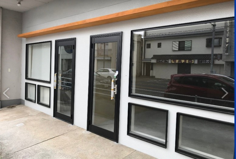 M-bldg.（エム・ビルディング）のエントランス