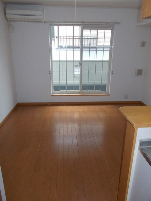 プライジアノブの居間・リビング|☆広々とした明るいリビング☆