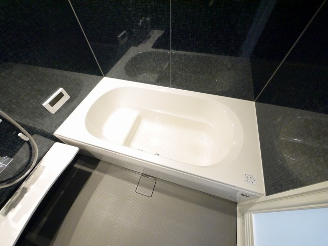 コンフォルタの浴室|コンパクトで使いやすいお風呂です