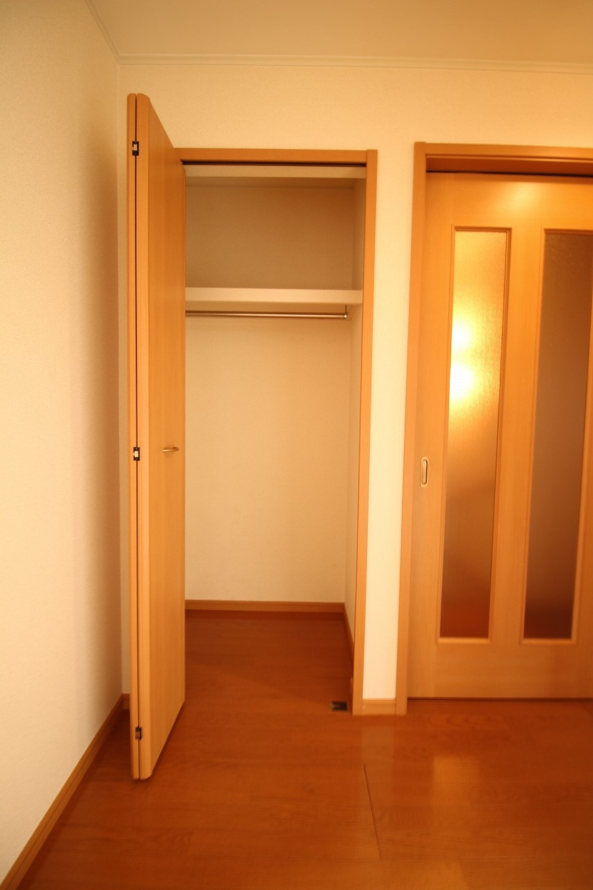 グリーンガーデンⅢの収納|こまごまとしたものを収納できそうですね