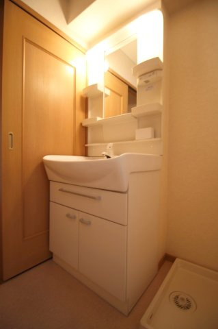 グリーンガーデンⅢの独立洗面台|独立洗面台です