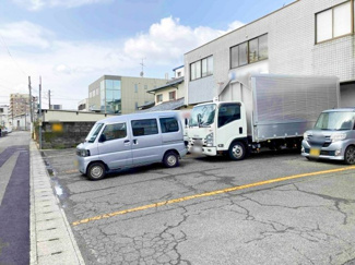 【駐車場】