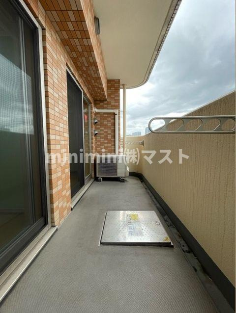フローライト南森町のバルコニー|※他号室写真参考
