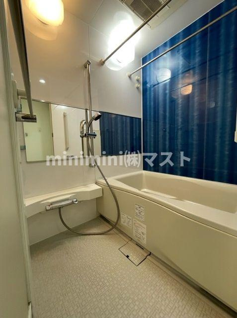 フローライト南森町の浴室|※他号室写真参考