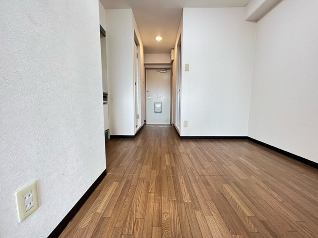 アーバンドゥ金剛の洋室