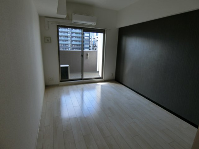 【洋室】 | クリスタルグランツ梅田