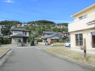 【前面道路含む現地写真】 | 前面道路含む現地写真です