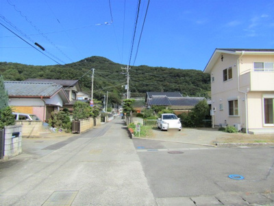 【前面道路含む現地写真】 | 中古戸建　甲府市東光寺 | 前面道路含む現地写真です
