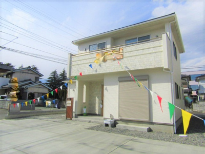 【外観】 | ブルーミングガーデン甲斐市西八幡1号棟 | 外観もきれいです