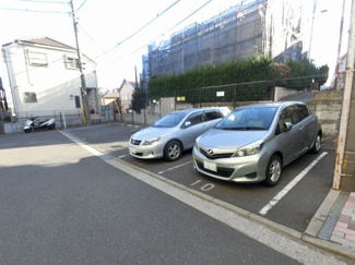 【駐車場】 | 平置駐車場です。