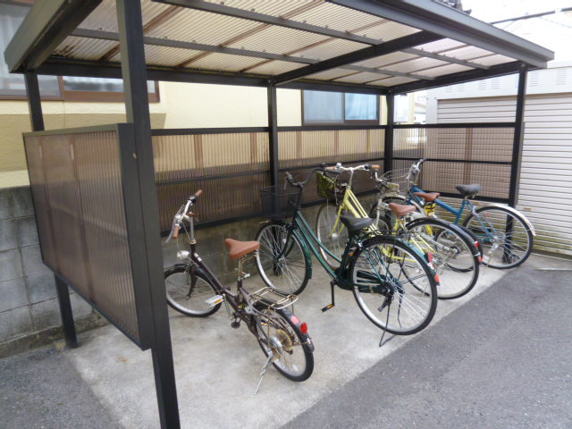 倉敷市大島のアパートのその他共用部分|自転車置き場