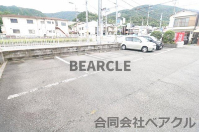 【駐車場】 | ヴィラフルール | 駐車スペースもあります