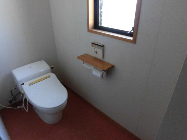高知市塩田町　中古住宅のトイレ|2Fトイレ
