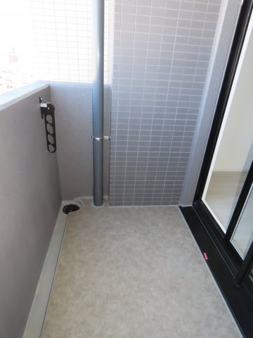 レジュールアッシュ塚本レジデンスのバルコニー