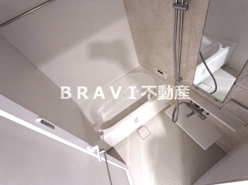 セファ上本町 BRAVI不動産の浴室|【セファ上本町】高級感のある浴室