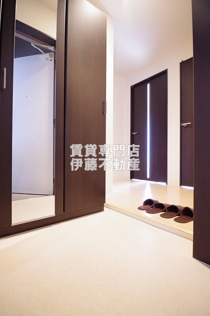 プライムコートの玄関