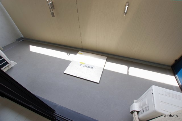 S-RESIDENCE江坂　仲介手数料無料のバルコニー